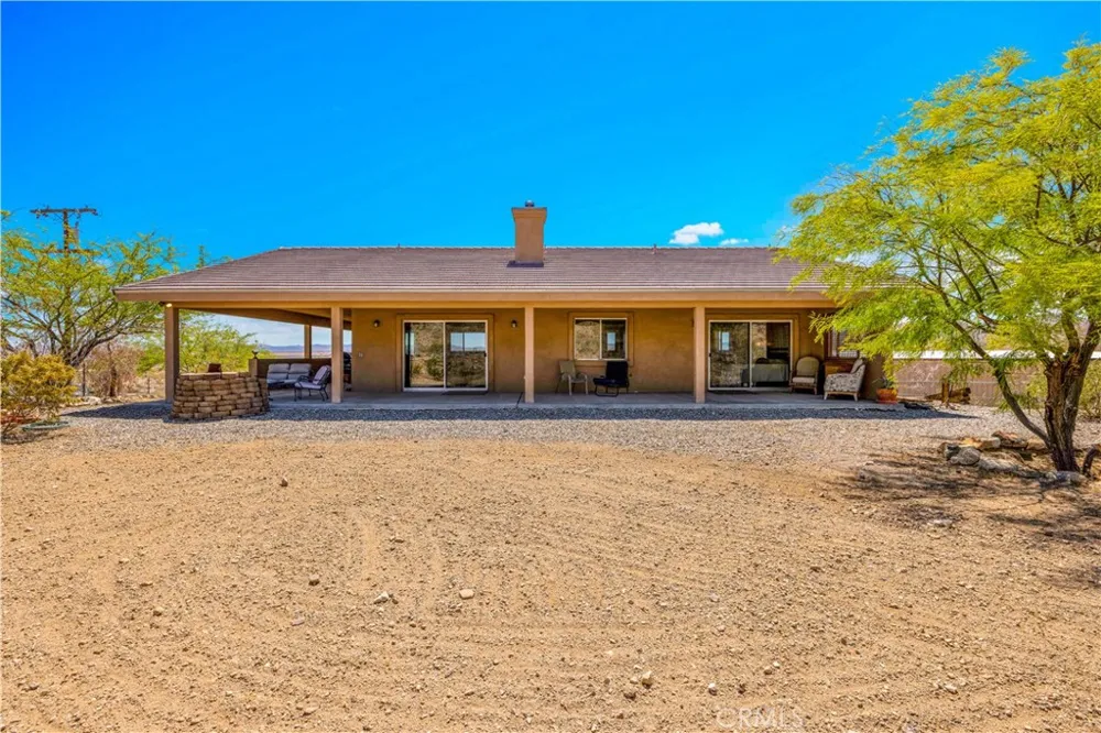 2858 Sage Avenue Landers, CA 92285