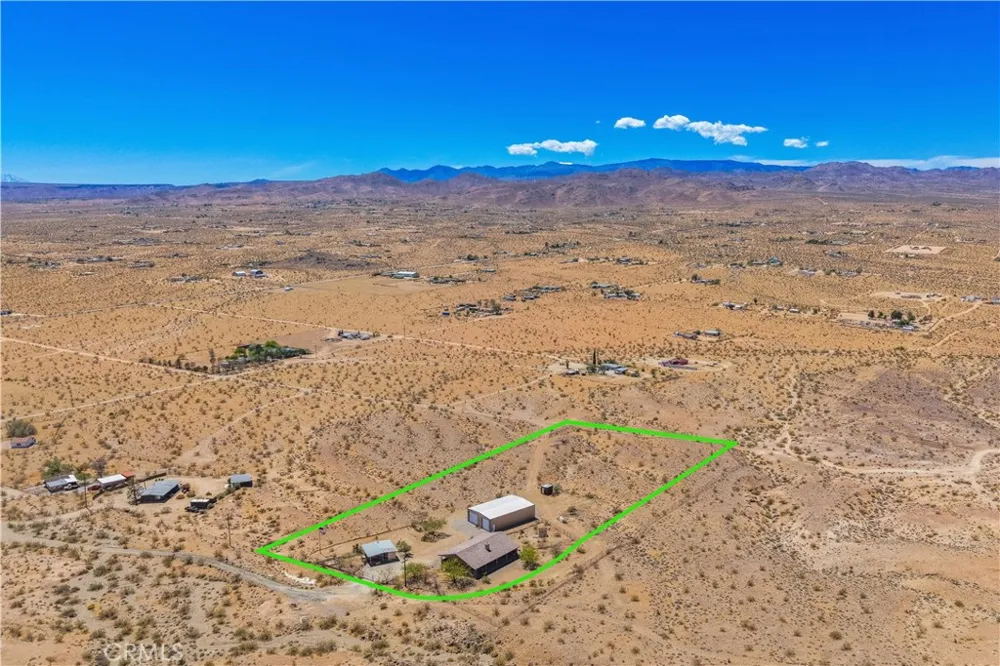 2858 Sage Avenue Landers, CA 92285