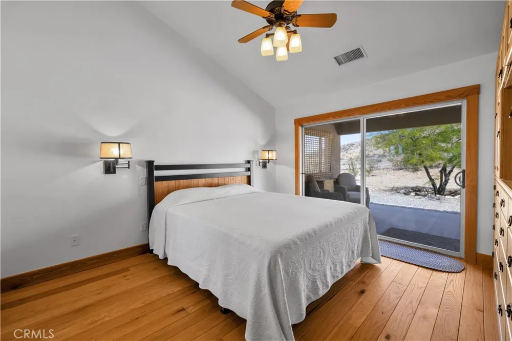 2858 Sage Avenue Landers, CA 92285