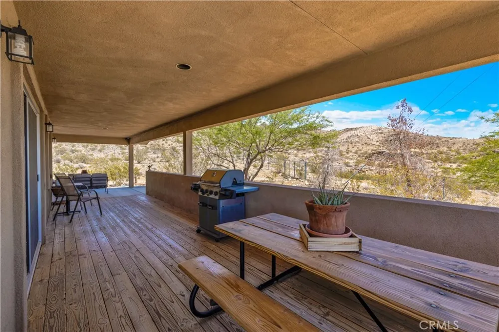 2858 Sage Avenue Landers, CA 92285