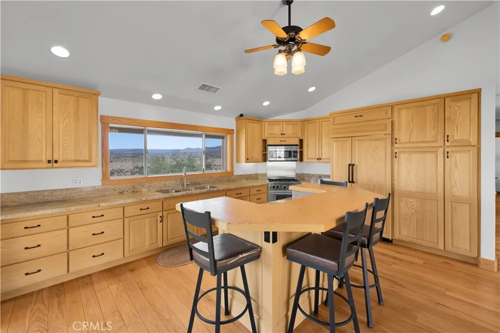 2858 Sage Avenue Landers, CA 92285