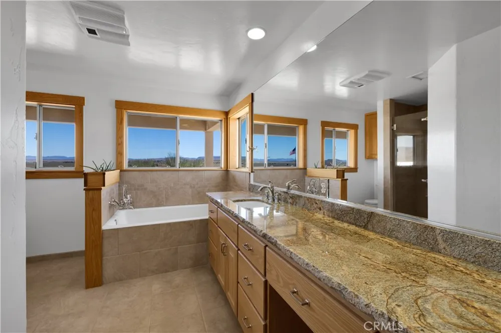 2858 Sage Avenue Landers, CA 92285
