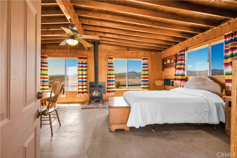 2858 Sage Avenue Landers, CA 92285