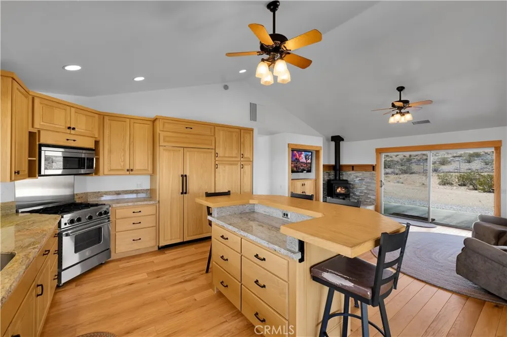 2858 Sage Avenue Landers, CA 92285