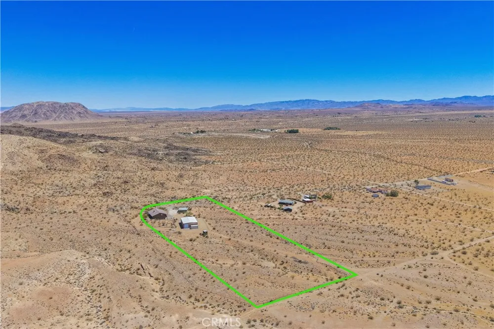 2858 Sage Avenue Landers, CA 92285