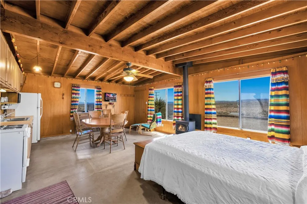 2858 Sage Avenue Landers, CA 92285