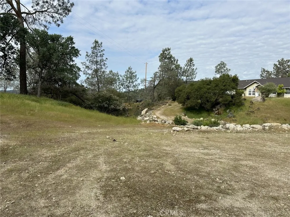 Oak Grove Court E Coarsegold, CA 93614