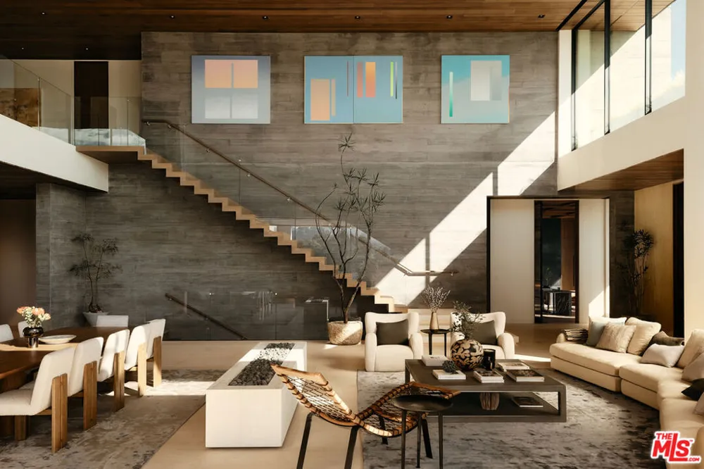 401 Tigertail Road Los Angeles, CA 90049