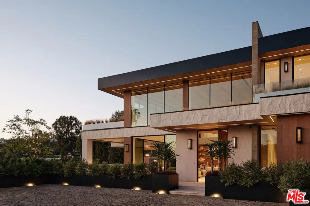 401 Tigertail Road Los Angeles, CA 90049