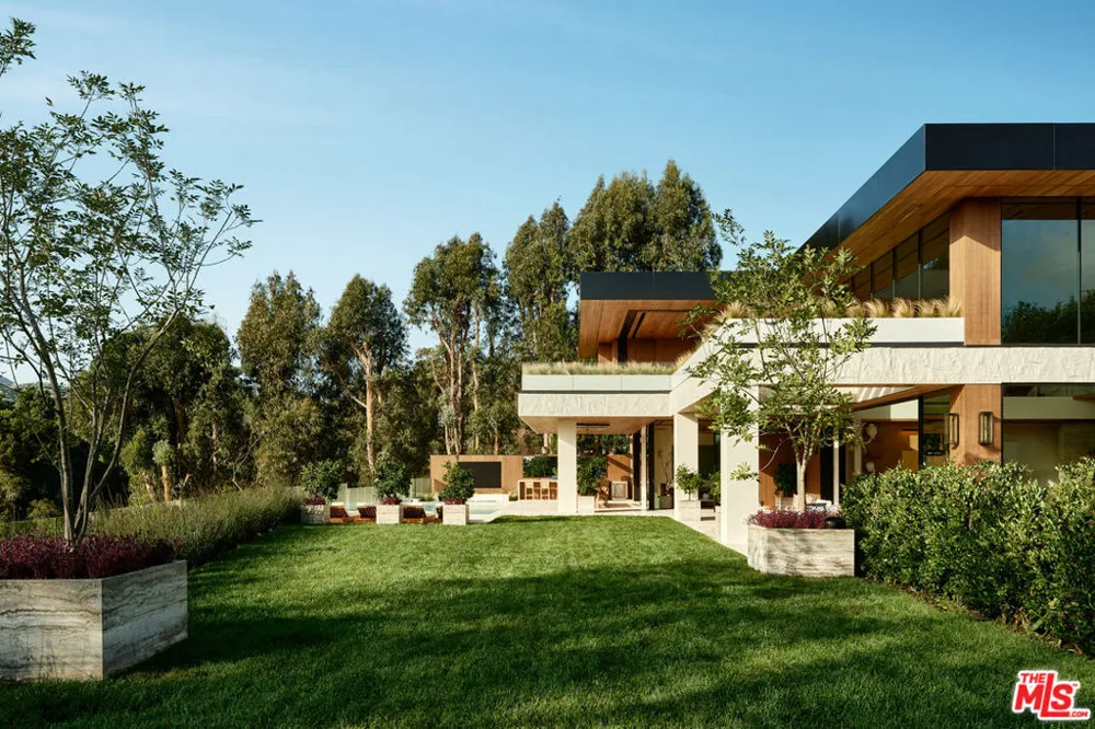 401 Tigertail Road Los Angeles, CA 90049
