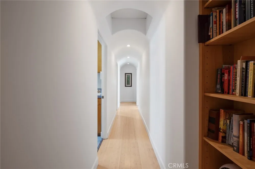 310 30th Hermosa Beach, CA 90254