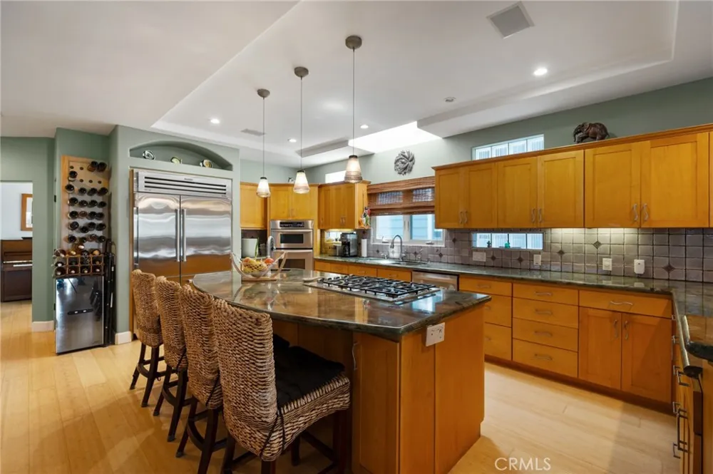 310 30th Hermosa Beach, CA 90254