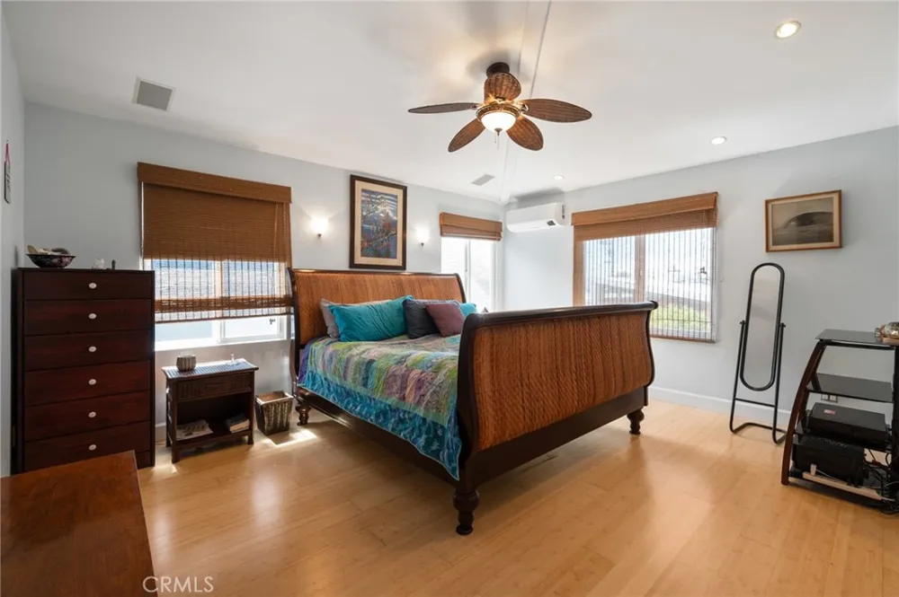 310 30th Hermosa Beach, CA 90254