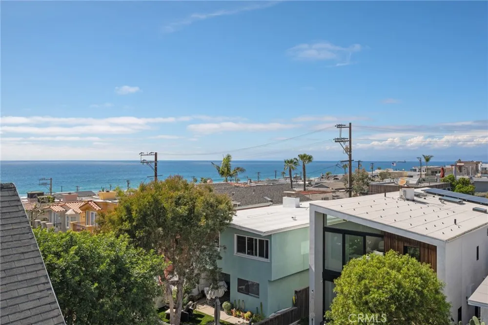 310 30th Hermosa Beach, CA 90254