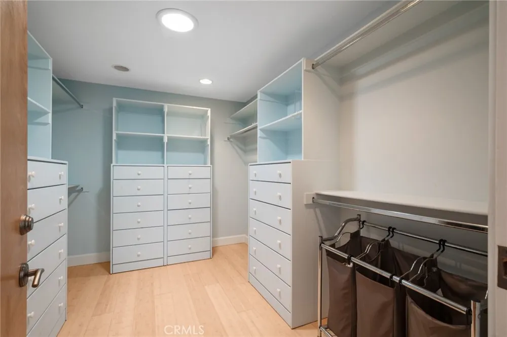 310 30th Hermosa Beach, CA 90254