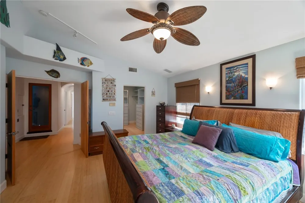 310 30th Hermosa Beach, CA 90254