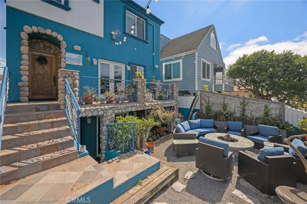 310 30th Hermosa Beach, CA 90254