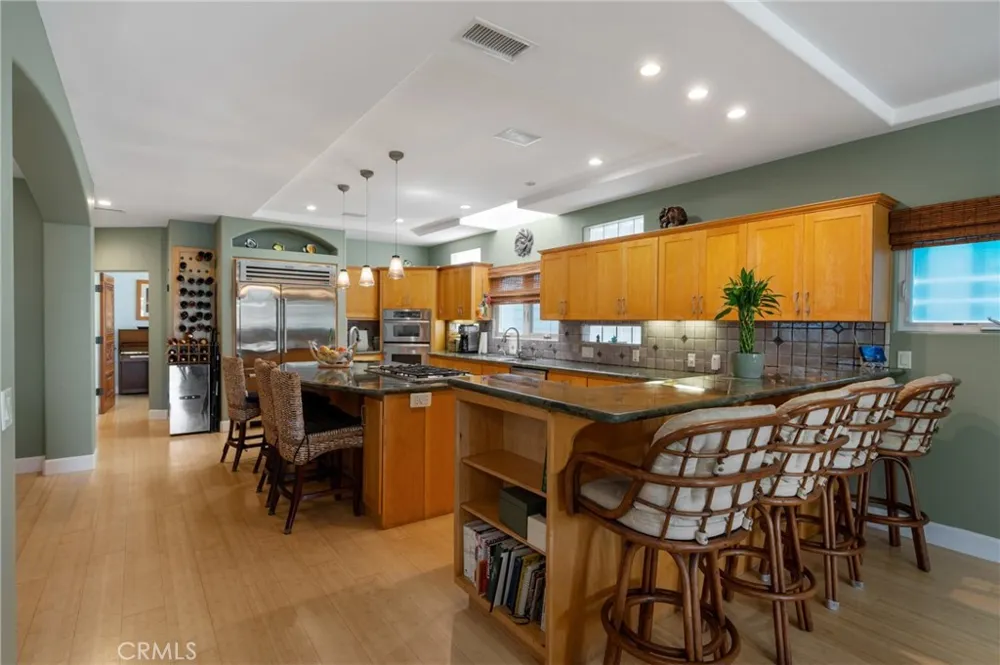 310 30th Hermosa Beach, CA 90254