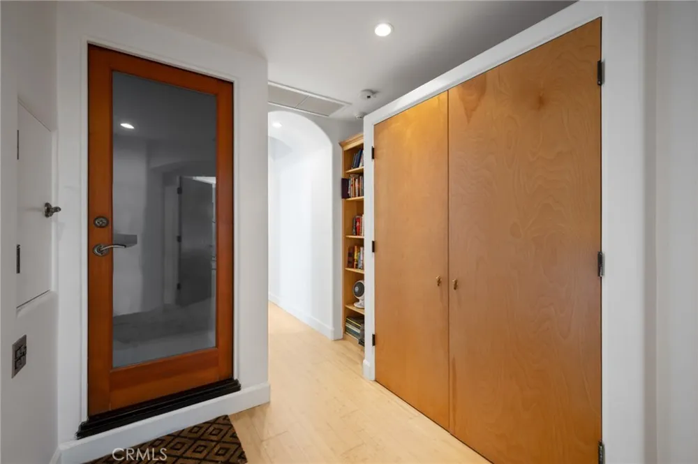 310 30th Hermosa Beach, CA 90254