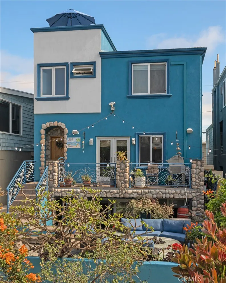 310 30th Hermosa Beach, CA 90254