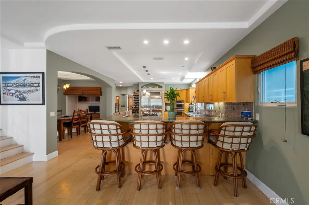 310 30th Hermosa Beach, CA 90254