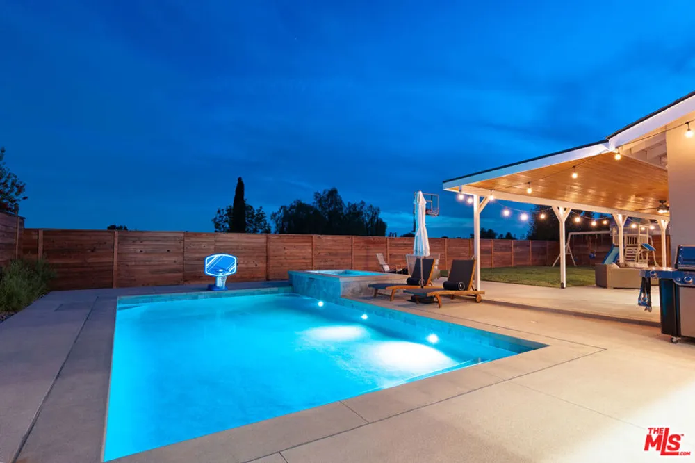 10510 Kurt Street Lakeview Terrace, CA 91342
