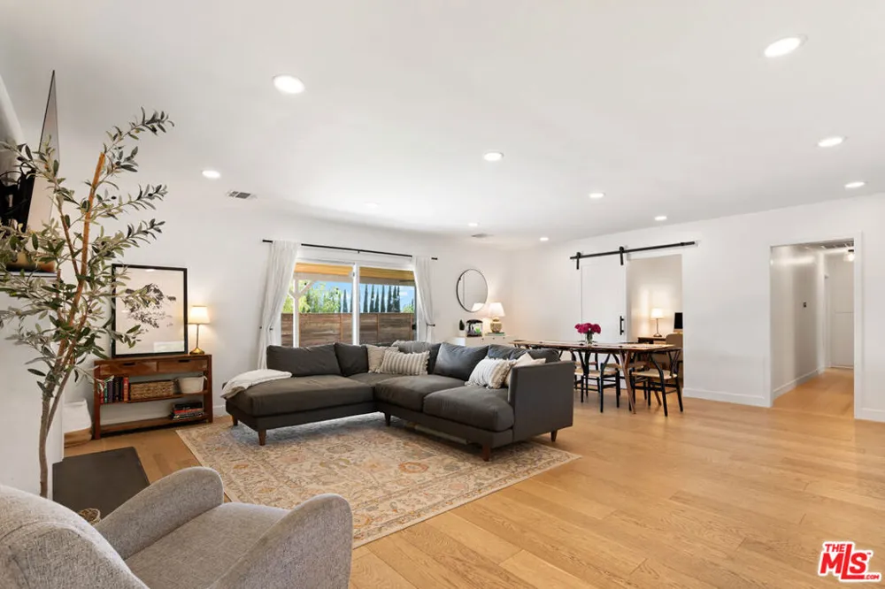 10510 Kurt Street Lakeview Terrace, CA 91342