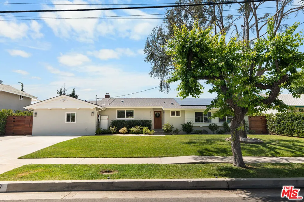 10510 Kurt Street Lakeview Terrace, CA 91342