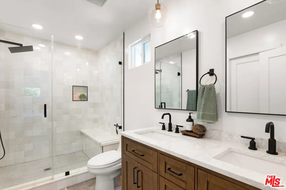 10510 Kurt Street Lakeview Terrace, CA 91342