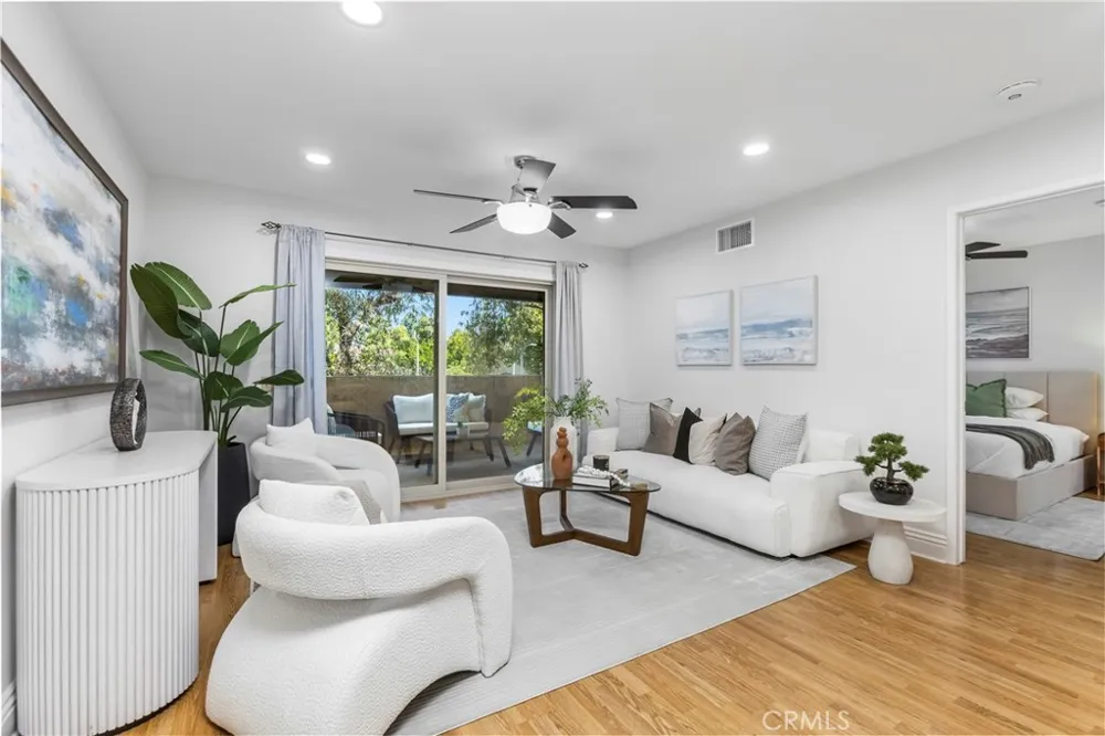 25183 Oak Canyon Lake Forest, CA 92630