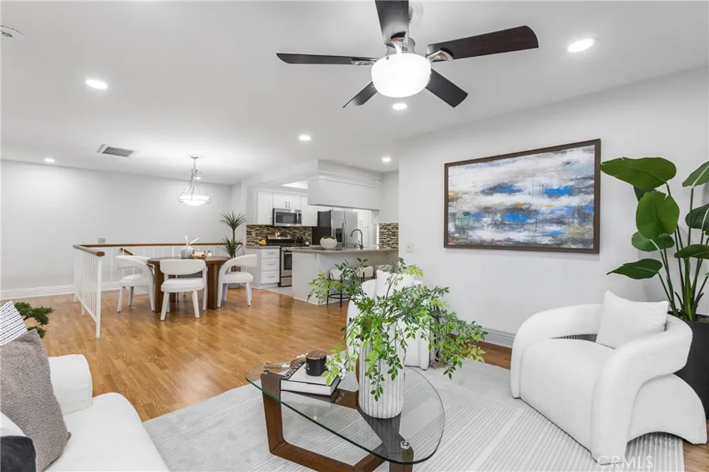 25183 Oak Canyon Lake Forest, CA 92630