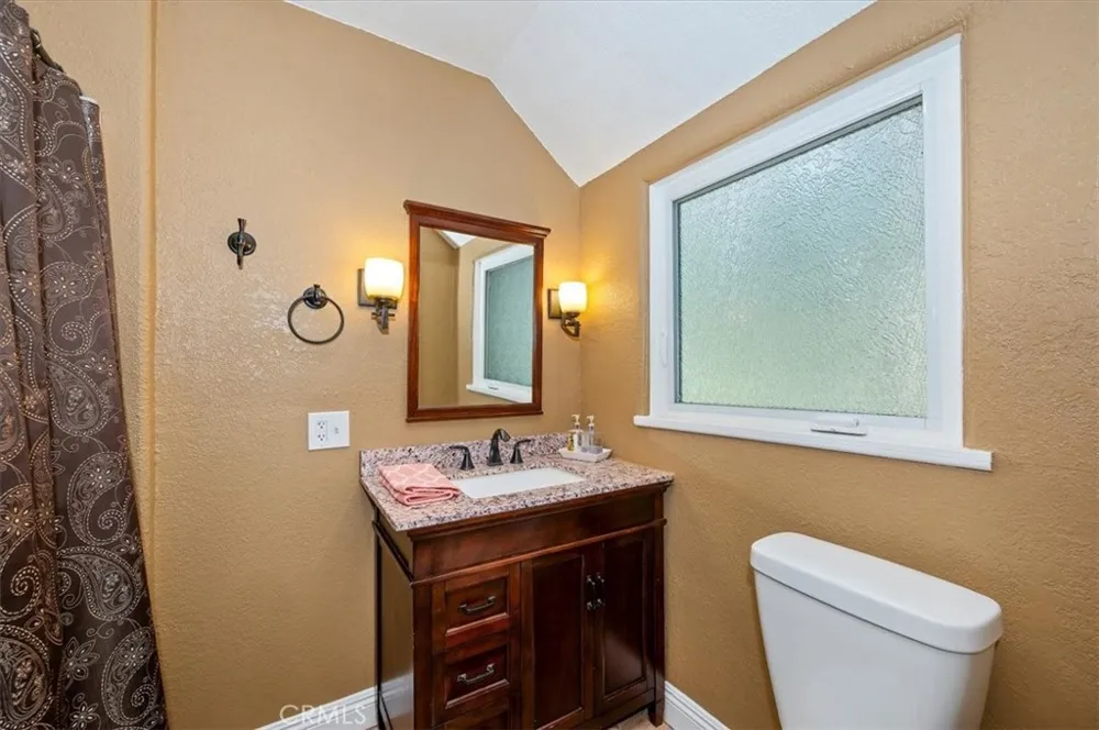 27297 Little Bear Blue Jay, CA 92317