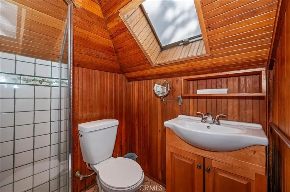 27297 Little Bear Blue Jay, CA 92317