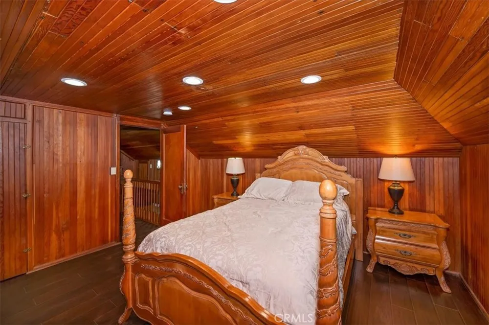 27297 Little Bear Blue Jay, CA 92317
