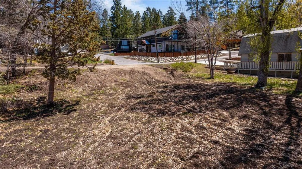 1270 Siskiyou Drive Big Bear, CA 92315