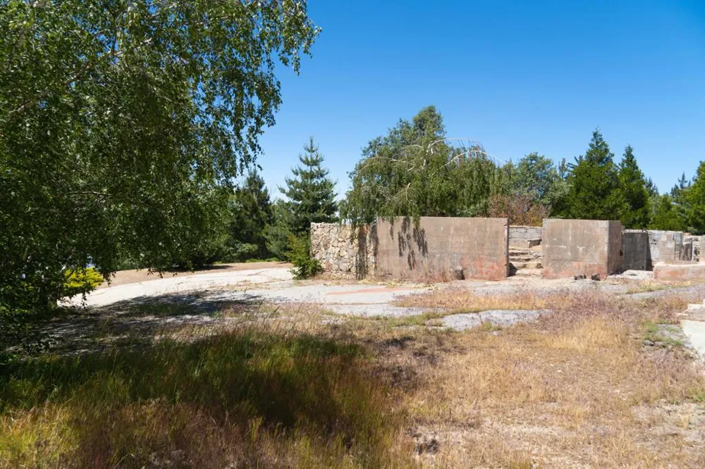 26262 Highway 18 Rimforest, CA 92378
