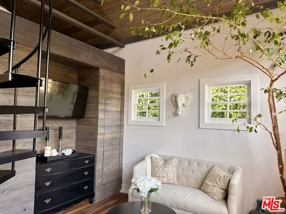370 Main Street #B Los Alamos, CA 93440