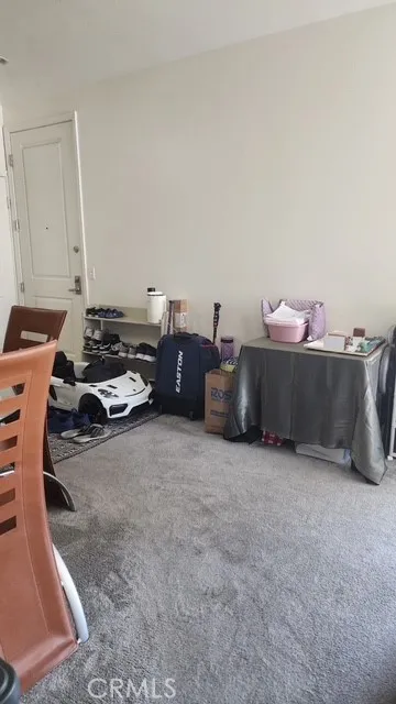 6938 Laurel Canyon #212 North Hollywood, CA 91605