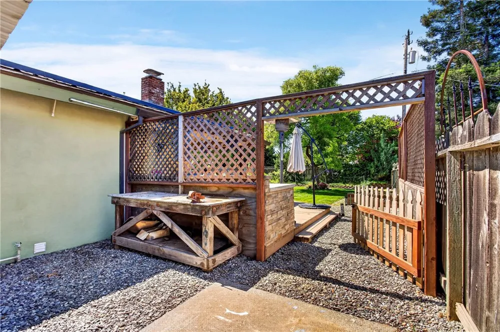 6 Mayfair Chico, CA 95973