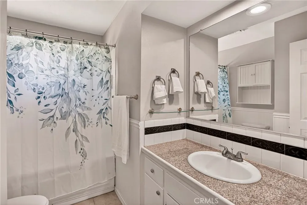6 Mayfair Chico, CA 95973