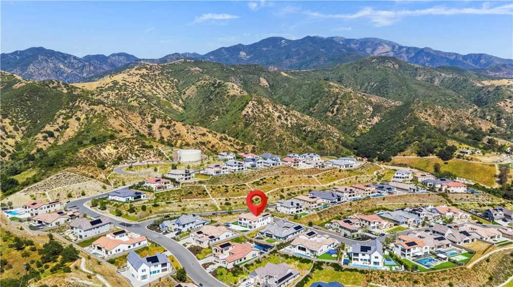 18331 Creek Canyon Silverado, CA 92676
