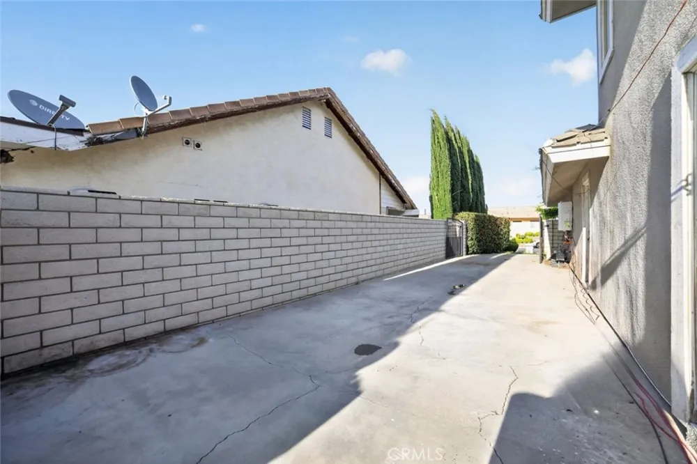 13610 Hidden Valley Road Victorville, CA 92395