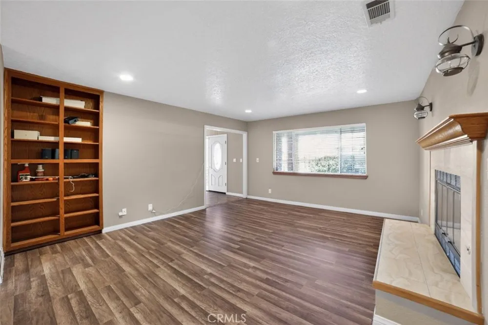 13610 Hidden Valley Road Victorville, CA 92395