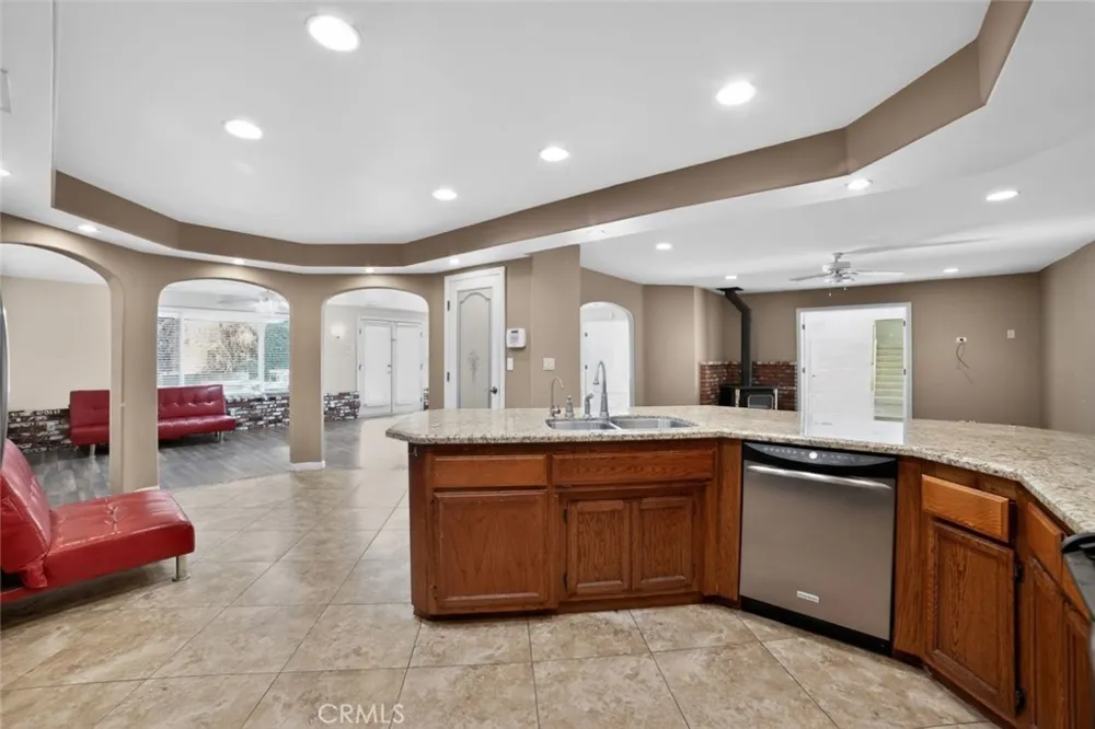 13610 Hidden Valley Road Victorville, CA 92395