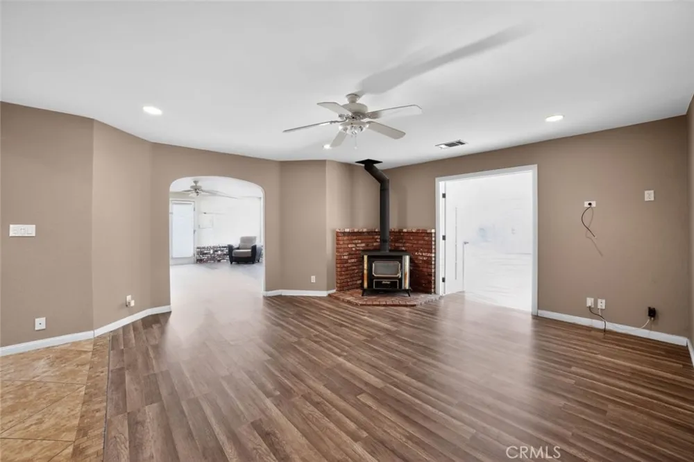 13610 Hidden Valley Road Victorville, CA 92395