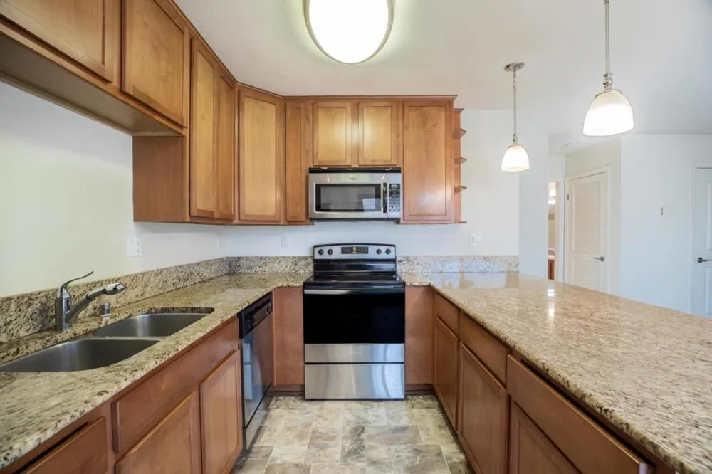 300 Glenwood Circle #258 Monterey, CA 93940