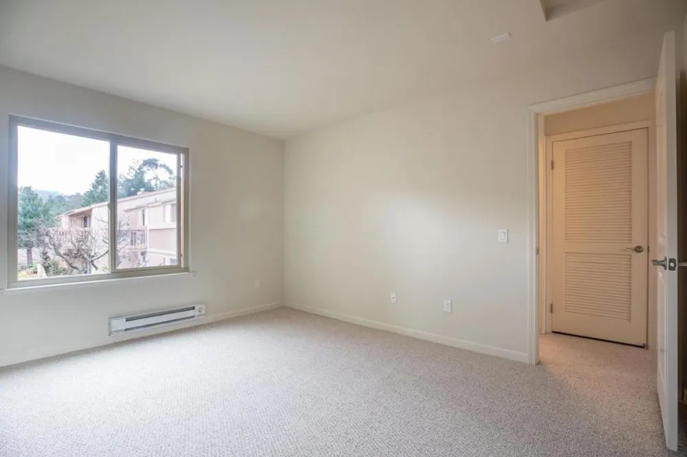 300 Glenwood Circle #258 Monterey, CA 93940