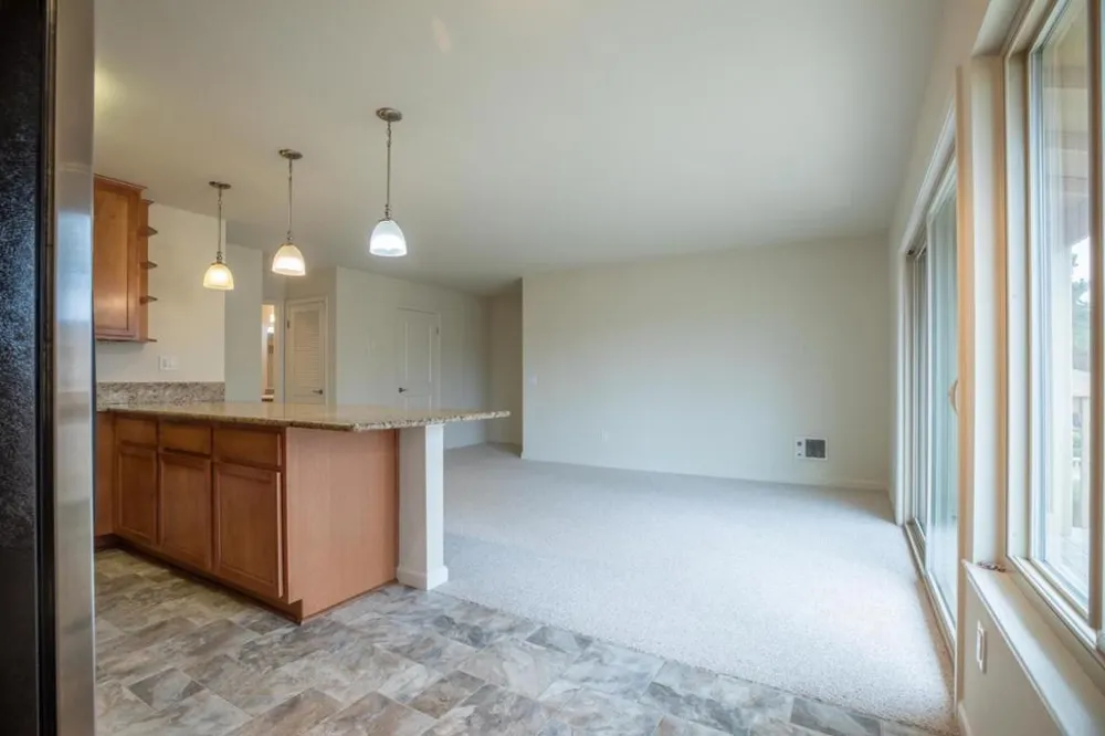 300 Glenwood Circle #258 Monterey, CA 93940