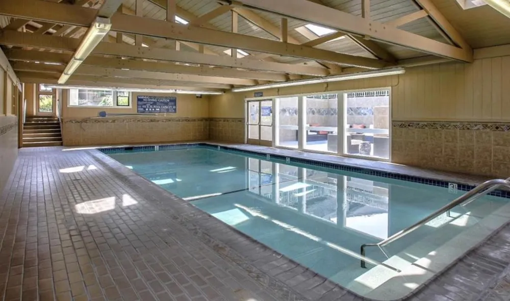 300 Glenwood Circle #258 Monterey, CA 93940
