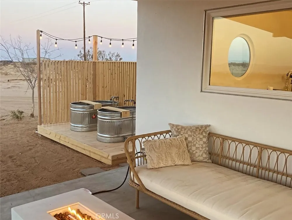 60654 Mitch Lane Landers, CA 92285